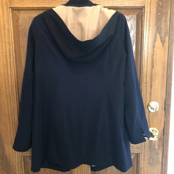 Dennis Basso Two-toned Water Resistant Hooded Coat - Size Small - Picture 4 of 9